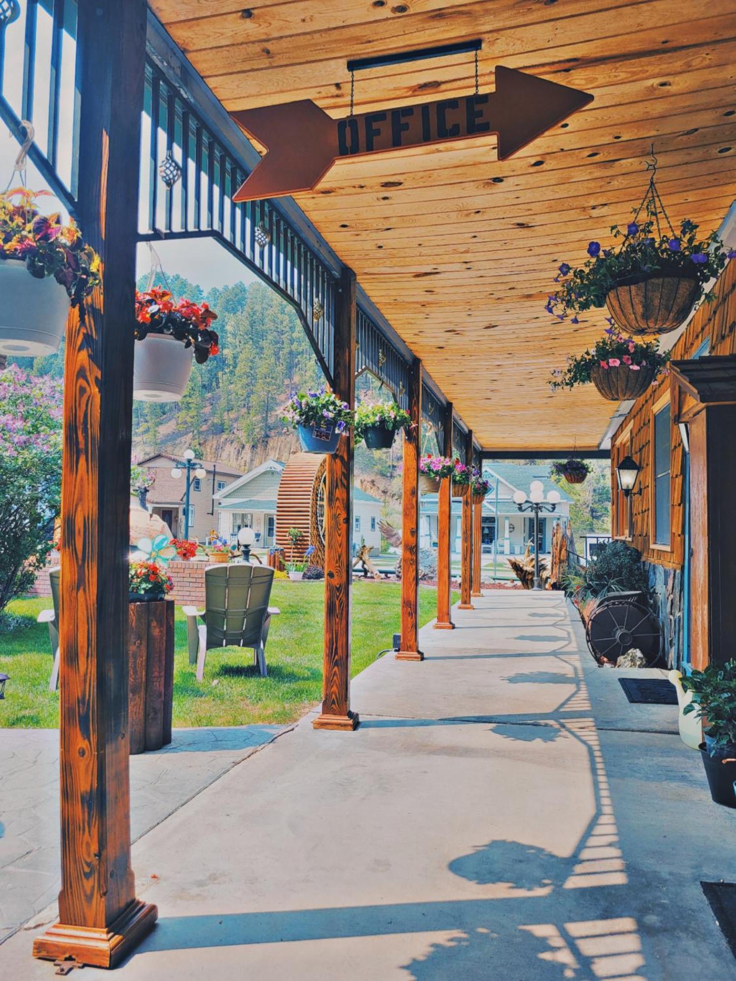 Cedar Wood Hotel Deadwood